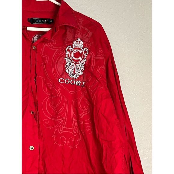 Coogi Shirt Mens XXL Red Cotton Button Up Long Sleeve Embroidered Logo Patches - Picture 2 of 8